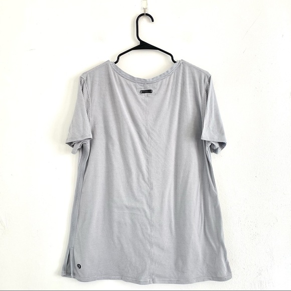 Lululemon Not So Basic Scoop Neck Striped Tee 10 - Picture 5 of 7